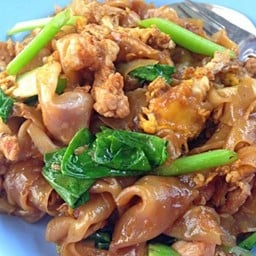 ผัดซีอิ้วหมูชิ้น