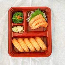 Bento ซูชิแซลมอนเซ็ท
