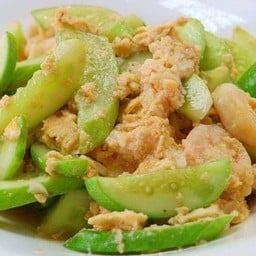 ผัดแตงใส่ไข่