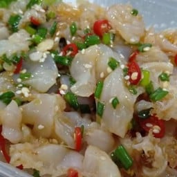 มีแต่ไก่ สามเหลี่ยม