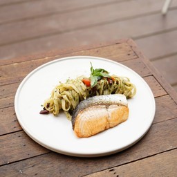 สปาเกตตี้เพรสโต้แซลม่อน