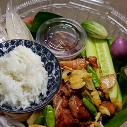 หมูแดดเดียวเฮียม่อนซอยเนินพลับหวาน