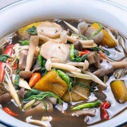 แกงเห็ดสามอย่าง