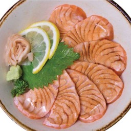 ข้าวหน้าแซลมอนย่างซอสโชยุ