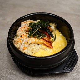 ข้าวกะเพราหม้อดินกุ้ง