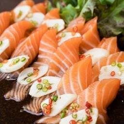 แซลมอนแช่น้ำปลา