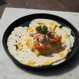 ข้าวไข่ข้นครีมคาโบนาร่ากุ้ง