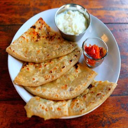 Stuffed Aloo Paratha With Curd
