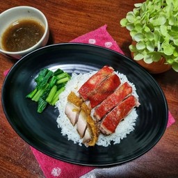 ข้าวหน้าเป็ดย่างหมูกรอบ