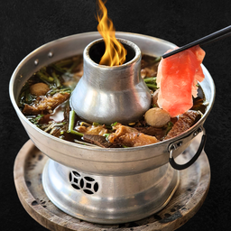 เสพเนื้อหม้อไฟ