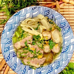 ก๋วยเตี๋ยวเลียงเนื้อเปื่อย