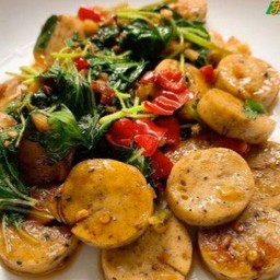 หมูยอผัดพริกเผาราดข้าว