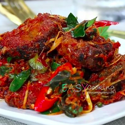 ผัดพริกแกงปลาดุก
