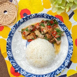 ข้าวกะเพราหมูกรอบ