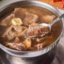 :ต้มพริกไทยกระเทียมหมูตุ๋น