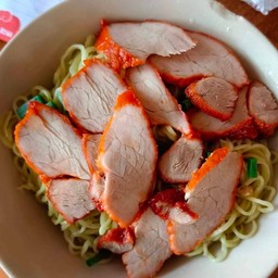 บะหมี่หมูแดง