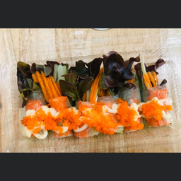 สลัดโรลไข่กุ้ง ปูอัด ห่อแป้ง