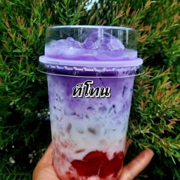 สตอเบอร์รี่นมสดเผือก