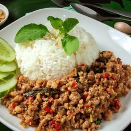 ข้าวผัดกะเพราหมูสับ