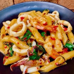 เพเน่ กะเพราทะเล