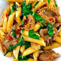 เพเน่ กะเพราเนื้อ