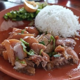 ข้าวขาหมูบ้านนา