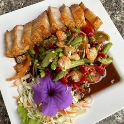 ตำถั่วหมูกรอบ