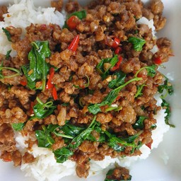 กะเพาหมู