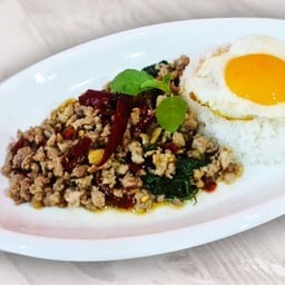 ข้าวกะเพราโบราณ(หมู)+ไข่ดาว