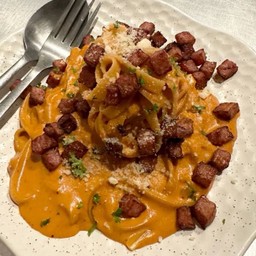 Pasta Bacon Tomato Cream Sauce