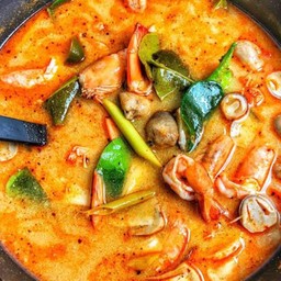 ต้มยำน้ำข้น   (เลือกเนื้อสัตว์ด้วยค่ะ)