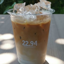 คัฟเฟ่ ลาเต้ (เย็น)