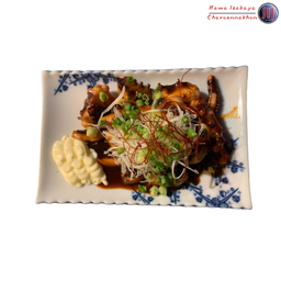 หนวดปลาหมึกผัดซอส (Stir-Fried Squid With Sauce)