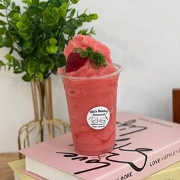 สตอเบอรี่สมูทตี้