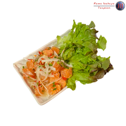 ยำปลาแซลมอนแซ่บสไตล์ไทย (Spicy Salmon Salad With Spinach Roe)