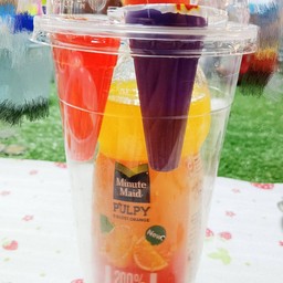 น้ำส้มมินิเมดปันปีโป้ แก้วโอ้ง