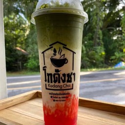 สตอเบอรี่ชาเขียวลาเต้