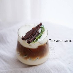 Tiramisu late