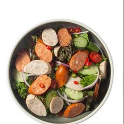 สลัดยำไส้กรอกเยอรมัน German Sausage Spicy Salad