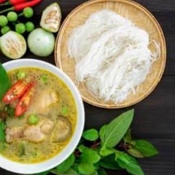 ขนมจีนแกงเขียวหวานไก่