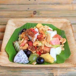 ยำผลไม้รวมปลากรอบ น้ำยำ น้ำปลาหวานสูตรโบราณ