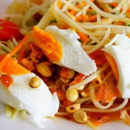 ตำไทยไข่เค็ม