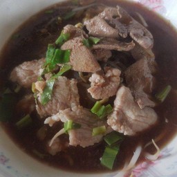 ก๋วยเตี๋ยวหมูน้ำตก รวม