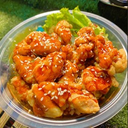 ข้าวไก่ทอดซอสกระเทียม