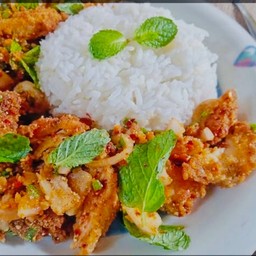 ข้าวยำไก่แซ่บ