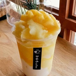 สับปะรดโยเกิร์ต