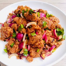 ยำไก่แซ่บ