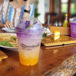 Riverwalk Café & Bistro