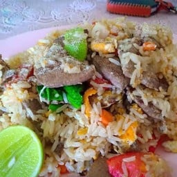 ข้าวผัดตับหมู
