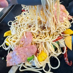 เล่นเส้น สปาเก็ตตี้